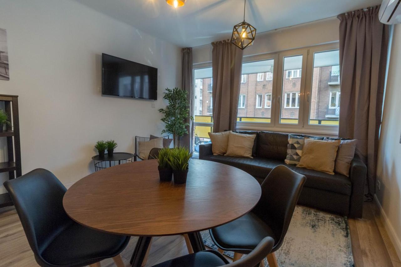 Standard Apartment By Hi5 - Madach Budapest Exterior photo